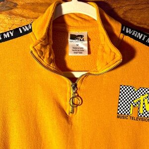 MTV zippered hoodie. Sz m yellow.